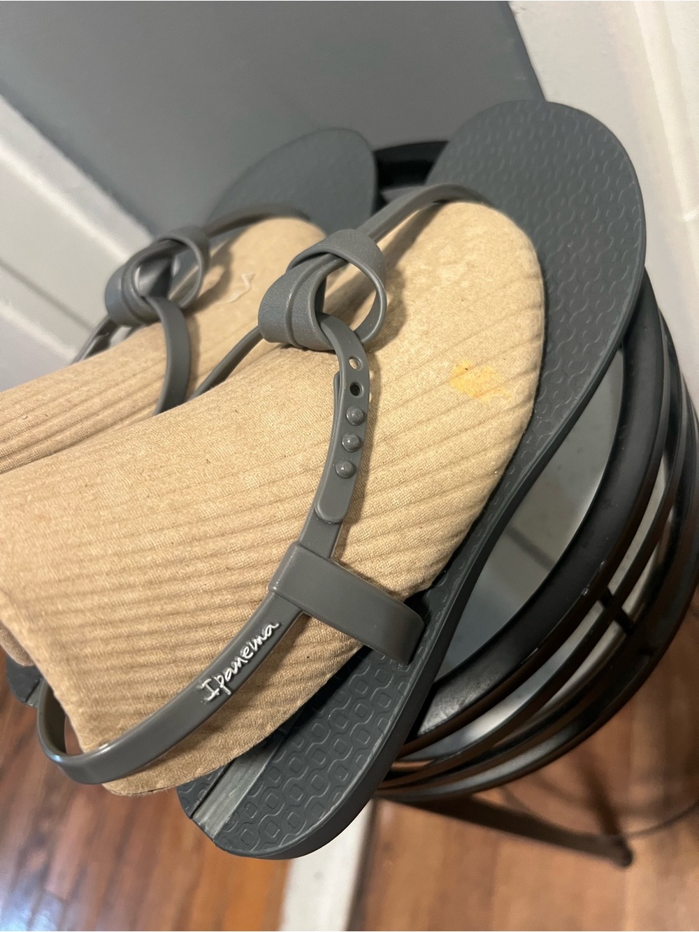 Ipanema Olive Green Strappy Flat Sandals size 8 - Picture 4 of 6